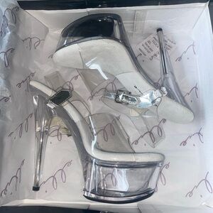 BNIB Ellie Dance Platform 6” Heels Size 6